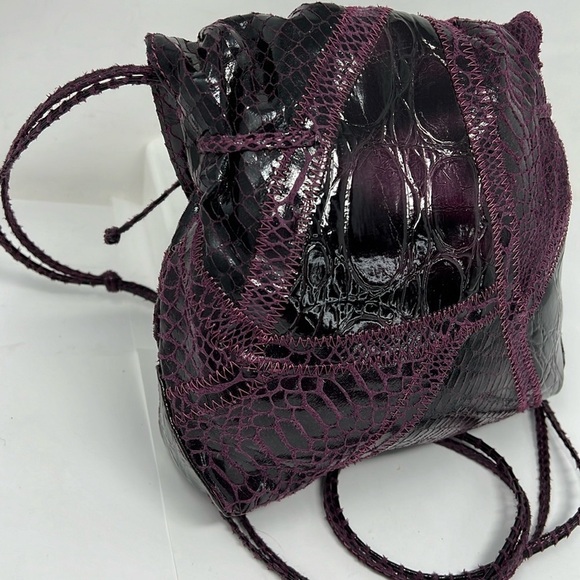 Carlos Falchi for Target Butterfly Purple Grape Python Embossed Crossbody Bag - Picture 7 of 10